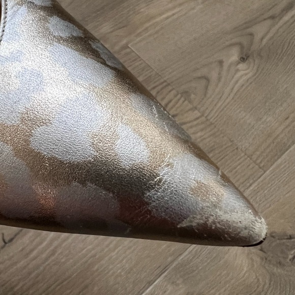 Manolo Blahnik metallic leopard d’orsay pump - Picture 9 of 10